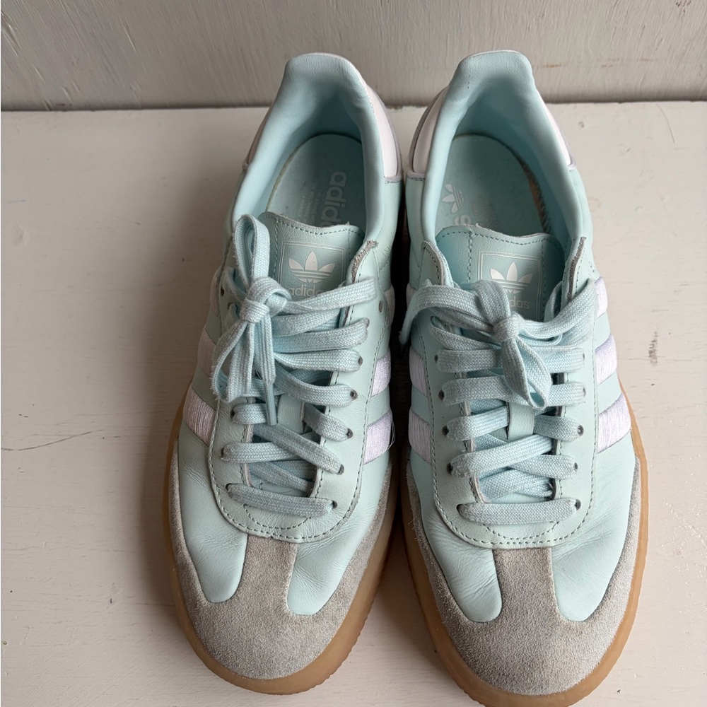 Adidas Samba Shoe- Almost Blue / Cloud White / Silver Metallic Women's US Size 8 - Picture 2 of 9